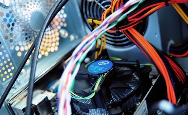 computer-motherboard-pc-wires-640x393